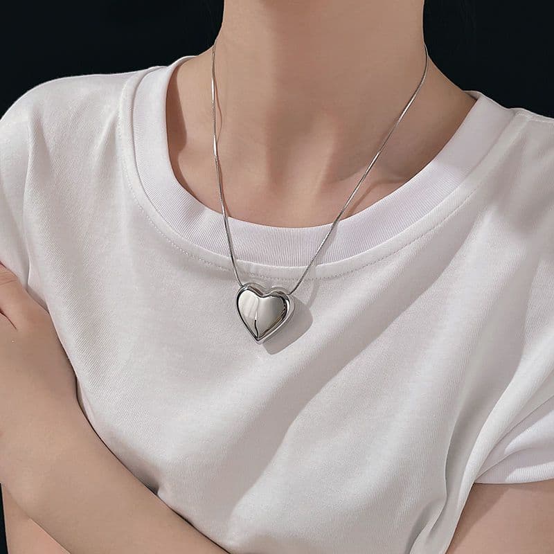 Double-Sided Heart Titanium Steel Necklace – Light Luxury Clavicle Chain