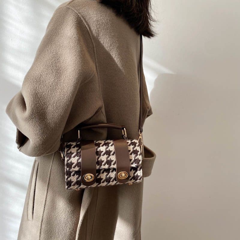 Elegant Boston Crossbody Handbag for Women – Versatile Everyday Shoulder Bag
