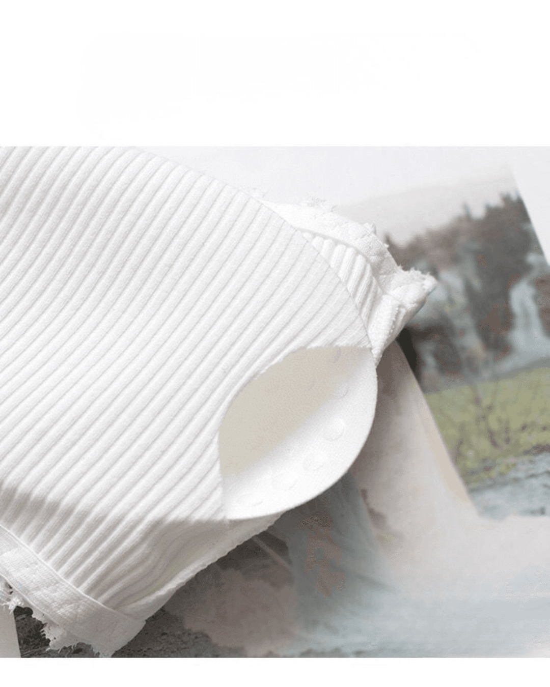 Invisible Strapless Wireless Bandeau Bra Minimizer