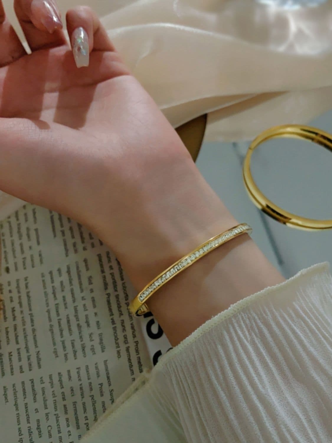 Full Crystal Titanium Steel Bangle Luxury Sparkle Design