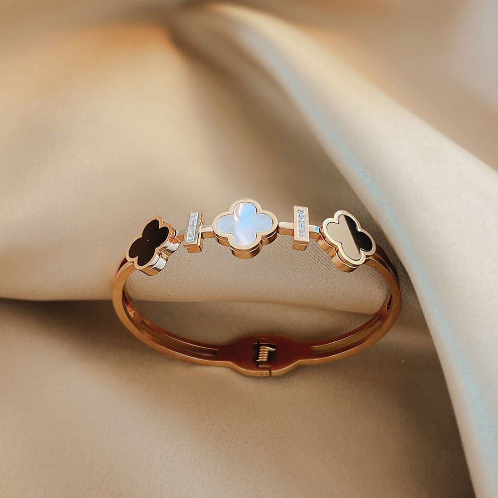 Four Leaf Clover Titanium Steel Rose Gold Open Bracelet for Women