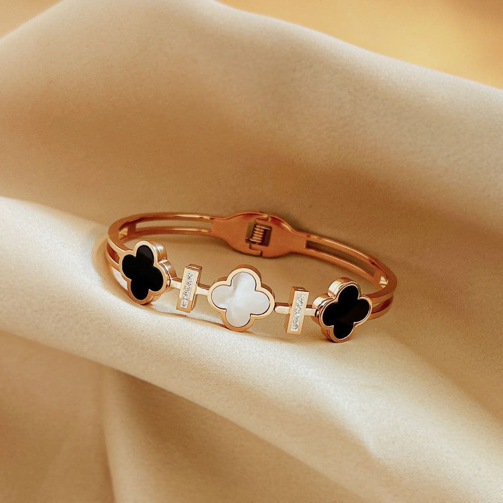 Four Leaf Clover Titanium Steel Rose Gold Open Bracelet for Women
