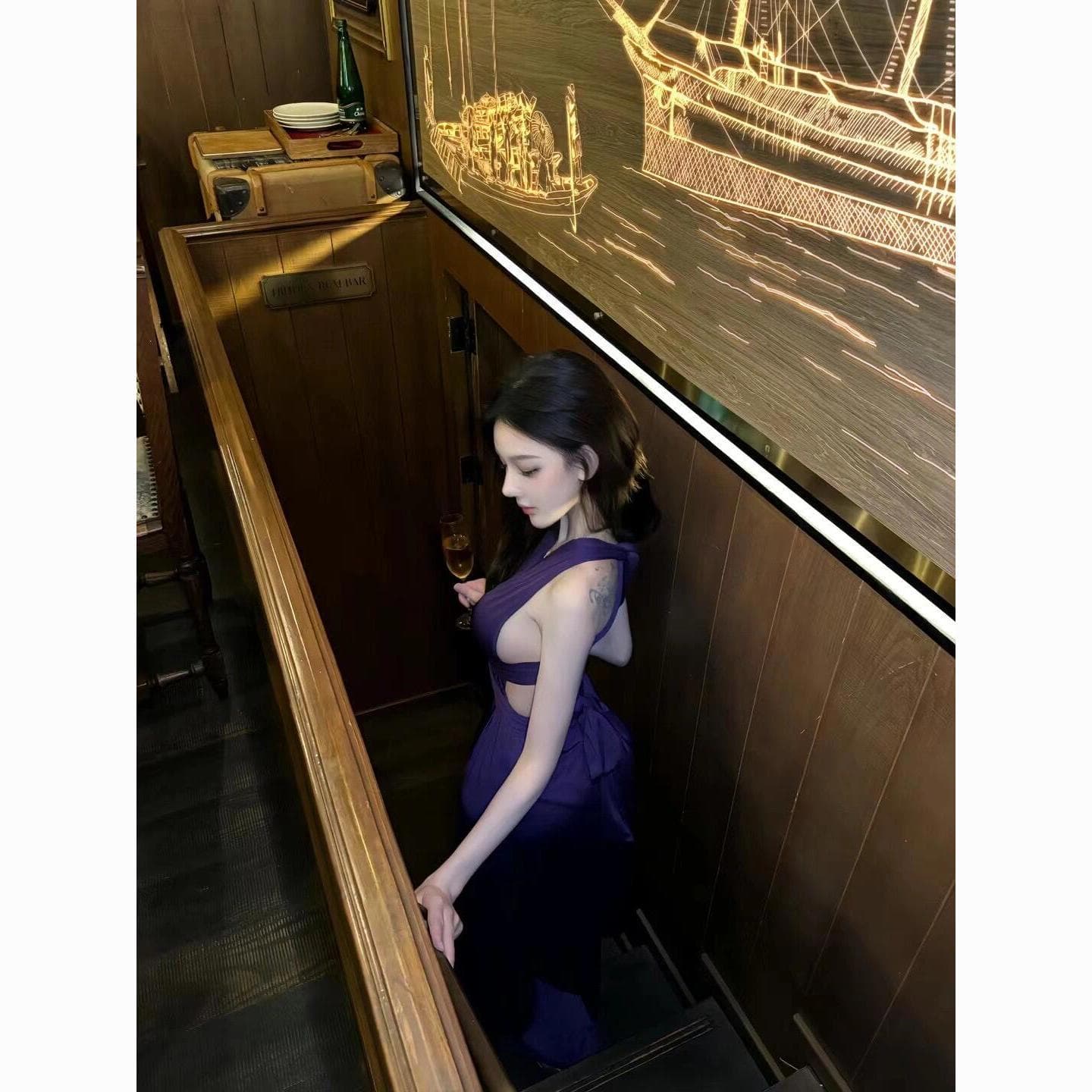 Elegant Purple Backless Halter Evening Dress – Long Tie-Back Gown for Birthdays & Engagement Parties