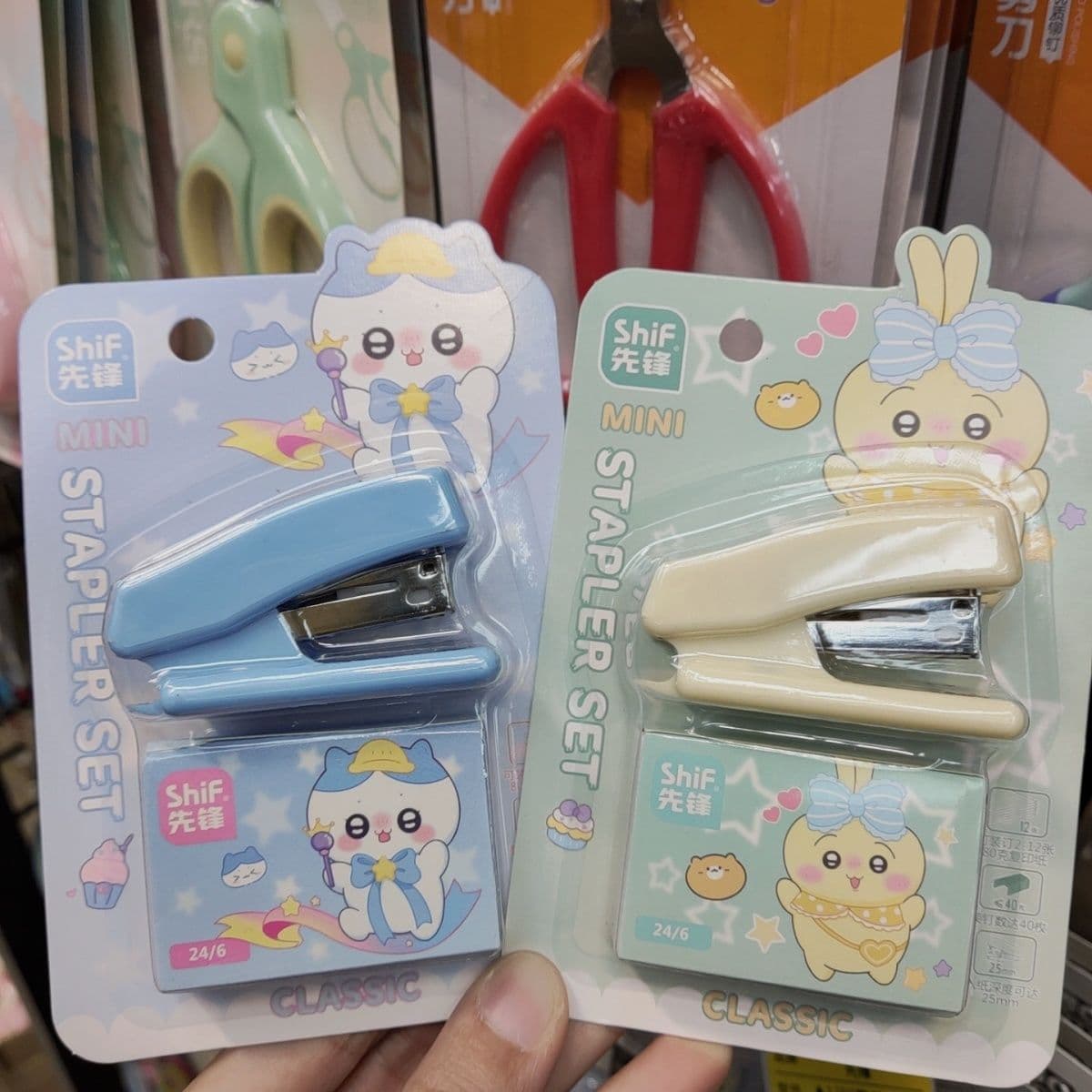 10pcs Mini Cartoon Stapler Set Portable Small Staplers