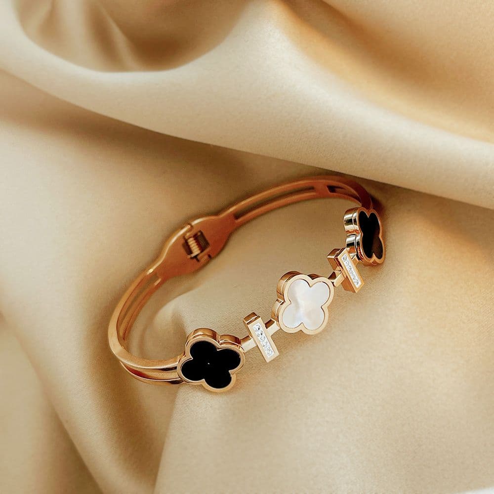 Four Leaf Clover Titanium Steel Rose Gold Open Bracelet for Women