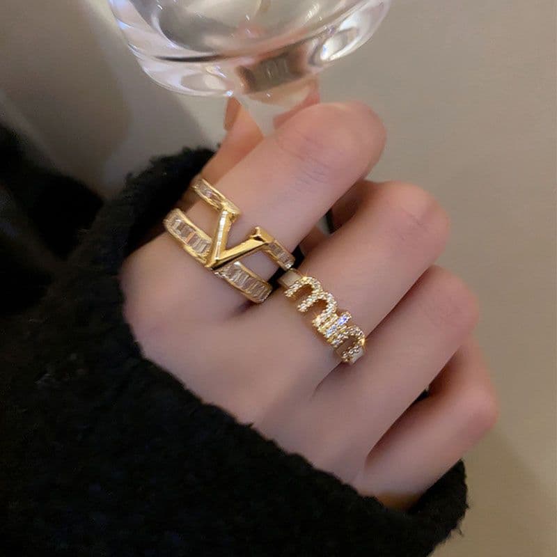 V Shape Zircon Open Ring Minimal Luxury Design