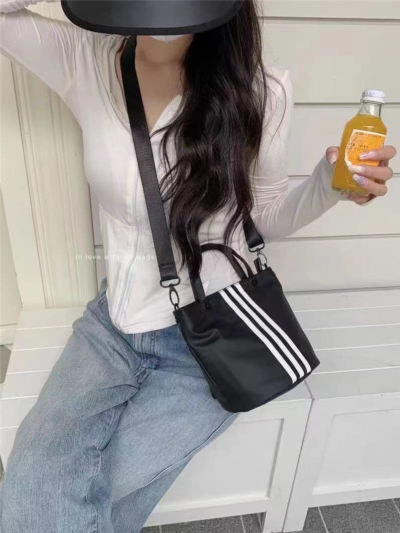 Casual Shoulder & Crossbody Handbag