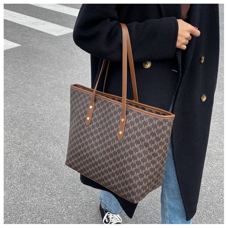 Luxury Large Tote Bag for Women – Lightweight Designer Shoulder Handbag