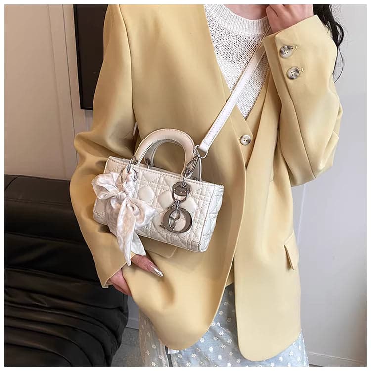 Luxury Quilted Women’s Crossbody Handbag