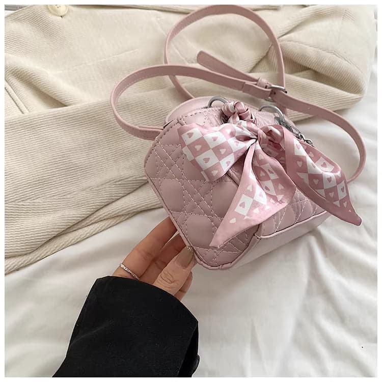 Luxury Quilted Women’s Crossbody Handbag
