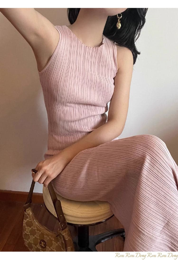 Women's Sleeveless Slim Fit Waist-Cinched Slit Bodycon Maxi Dress