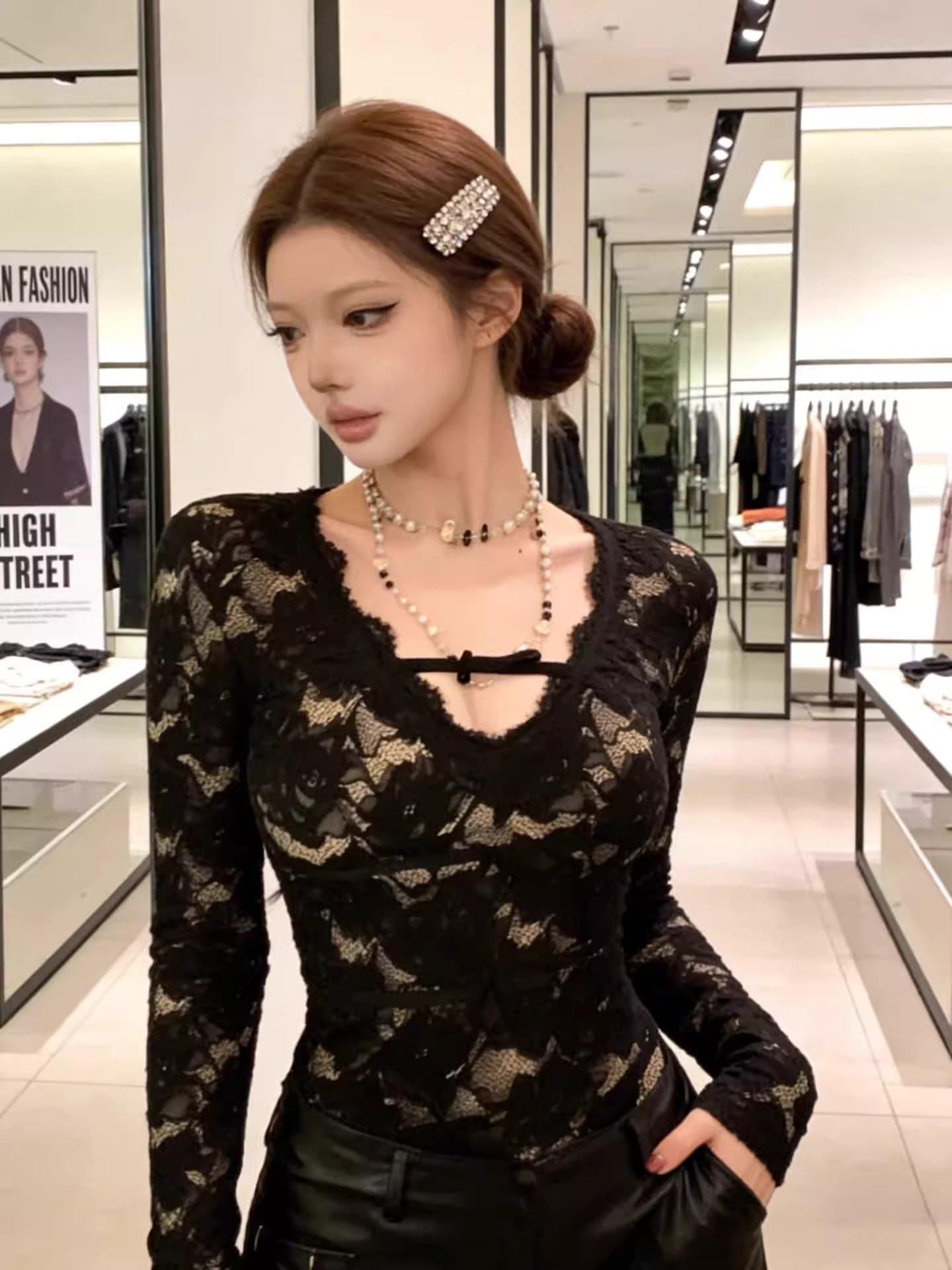 Women’s Slim Fit Lace V-Neck Pullover Top – 2026 Winter Long Sleeve Elegant Base Layer Shirt