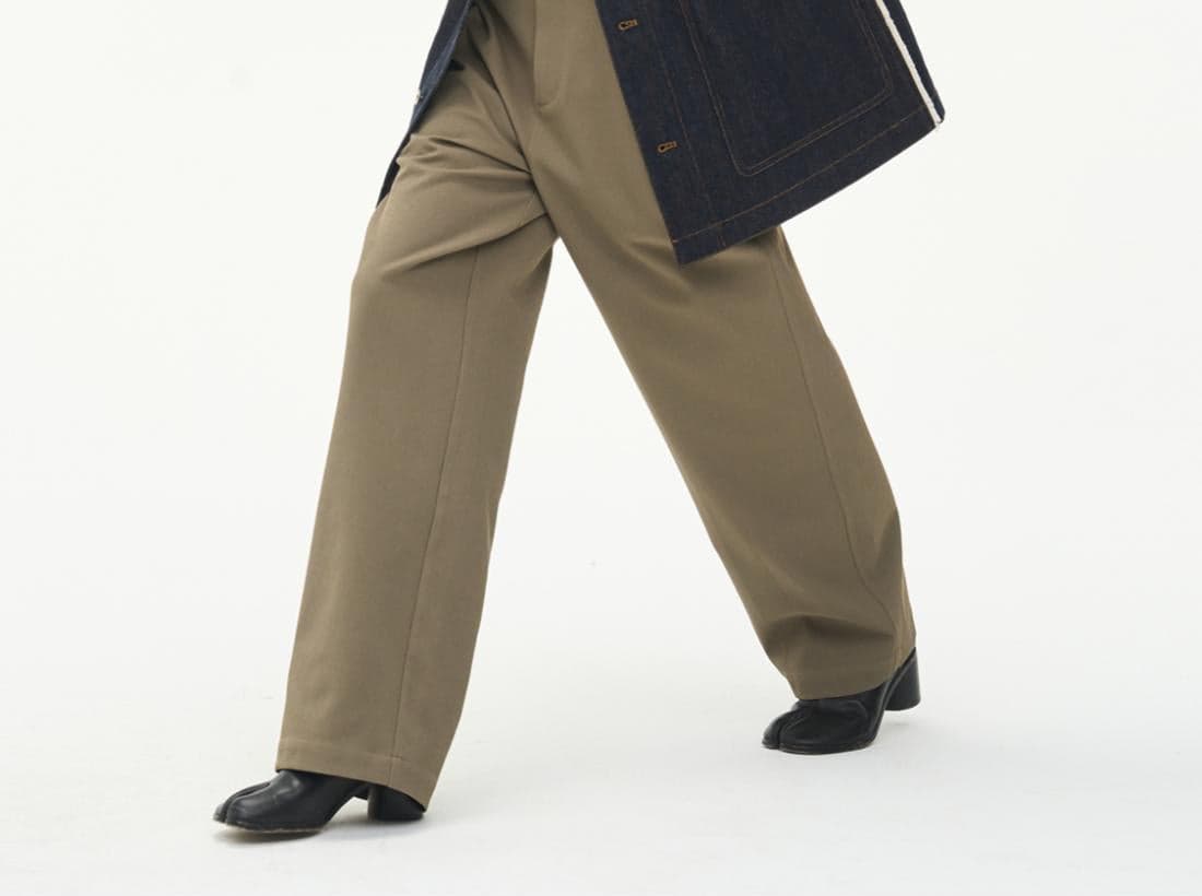 Unisex Lightweight Straight-Leg Trousers – Easy Care Classic Tailored Pants