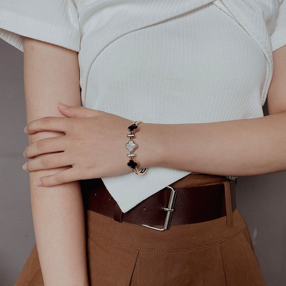 Four Leaf Clover Titanium Steel Rose Gold Open Bracelet for Women