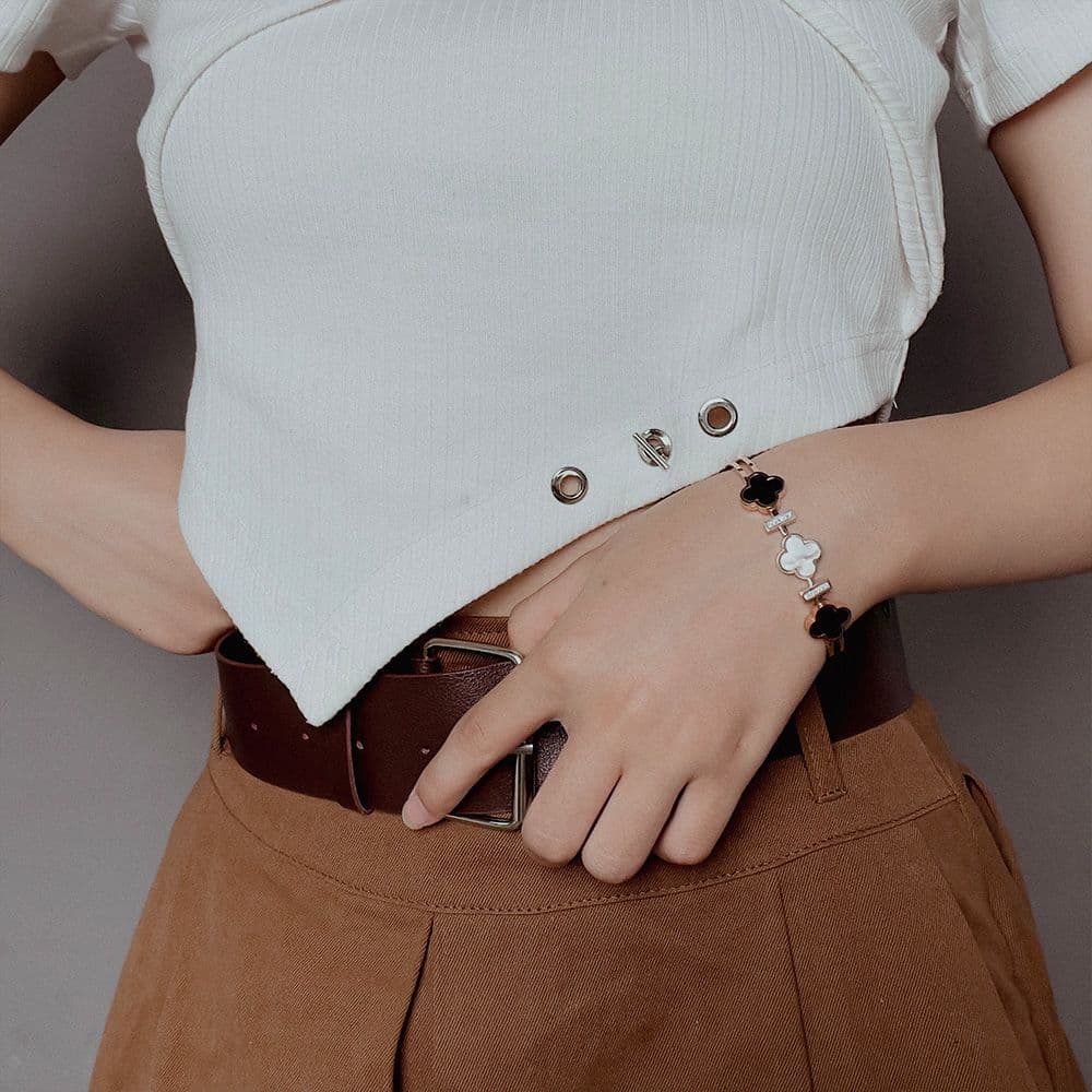 Four Leaf Clover Titanium Steel Rose Gold Open Bracelet for Women