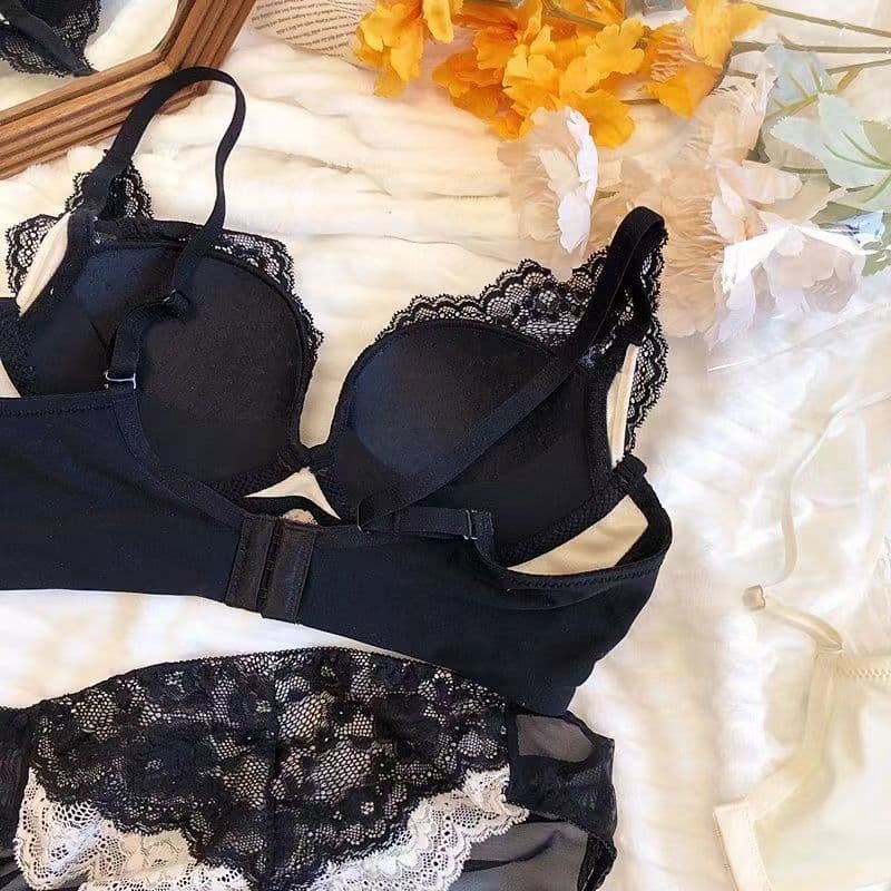 Red Lace Wireless Push-Up Bra for Small Bust Bridal Lingerie