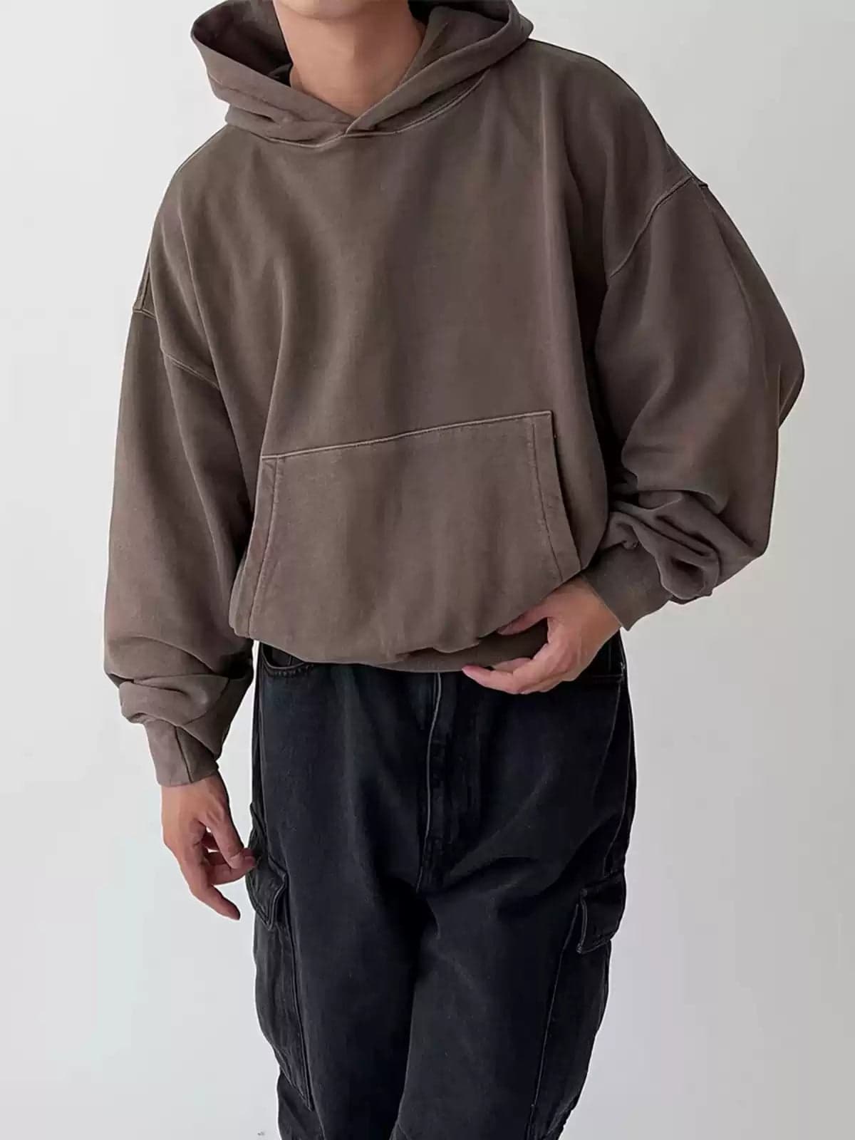 Unisex Heavyweight Boxy Hoodie – Short Fit Solid Color Streetwear Pullover